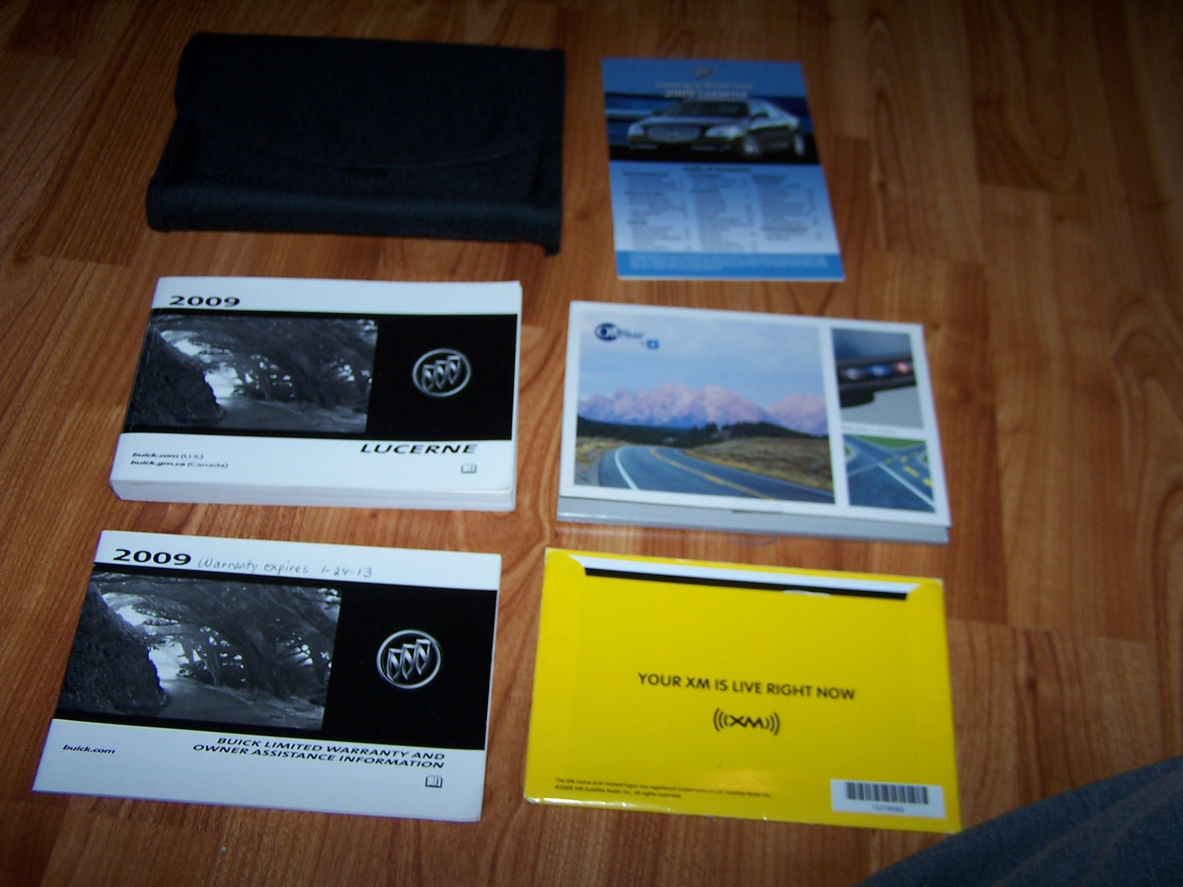 2009 Buick Lucerne Owners Manual Paperback – 2014