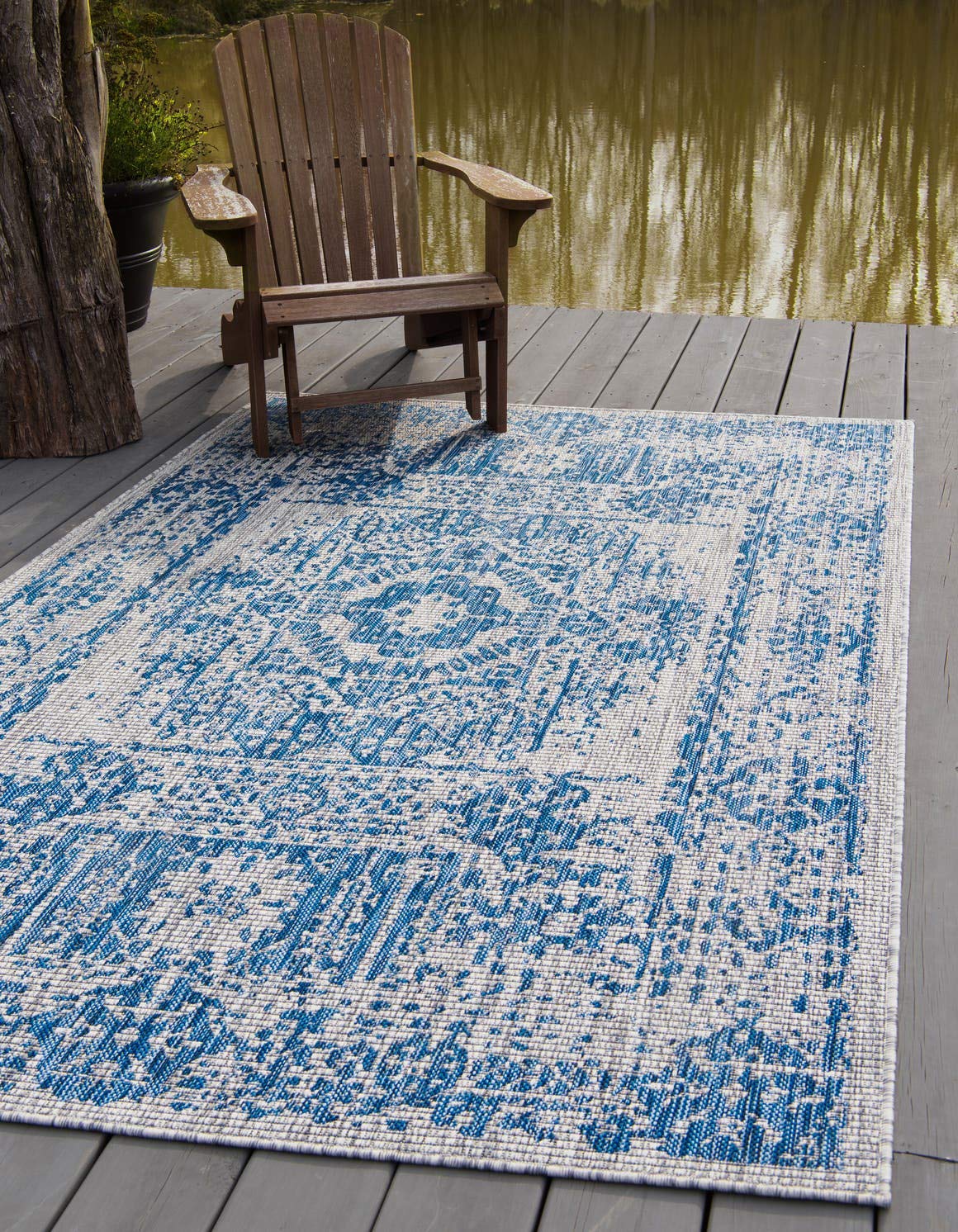 Unique Loom Outdoor Traditional Collection Area Rug - Timeworn (9' x 12' Rectangle, Blue/ Gray) Image