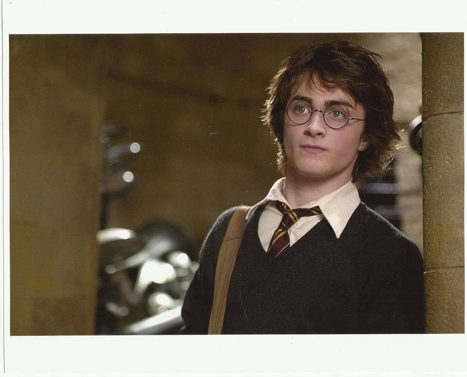 Daniel Radcliffe As Harry Potter With Shaggy Hair In School
