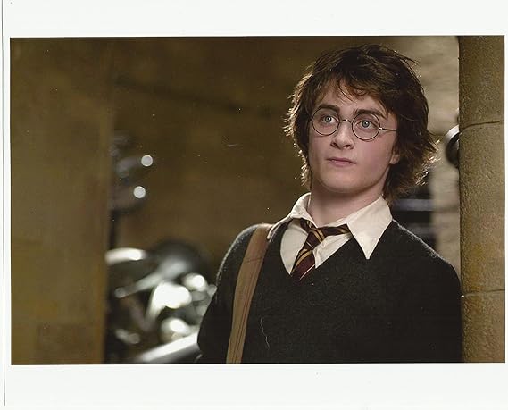Daniel Radcliffe As Harry Potter With Shaggy Hair In School