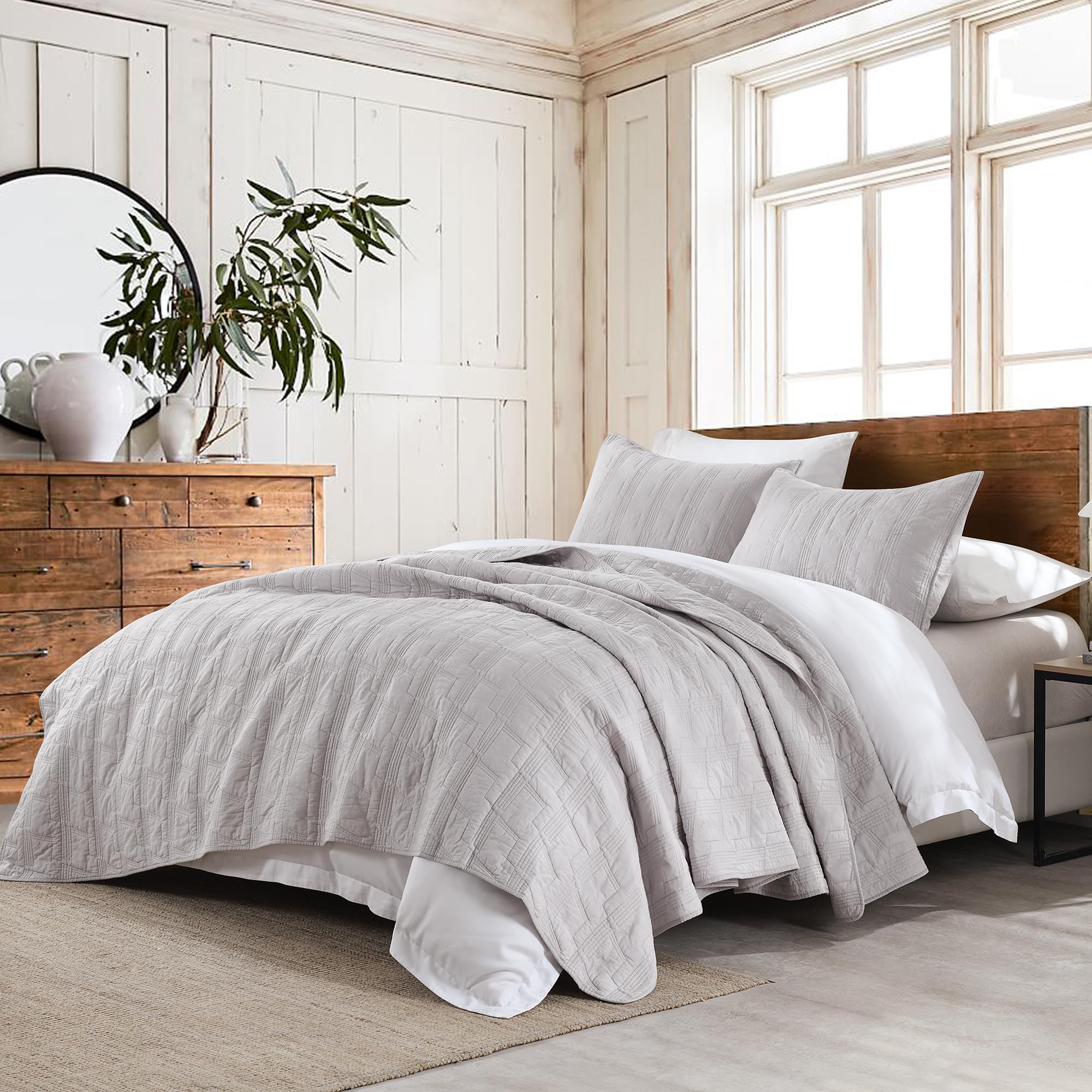 Photo 1 of HORIMOTE HOME 100% Cotton Quilt Set Twin Size, Light Grey Pre-Washed Bedspread Coverlet Set, Cozy Lightweight Stitching Decorative Bedding Cover with 1 Sham in Geometric Pattern for All Season