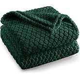 Exclusivo Mezcla Fleece Throw Blanket for Couch and Bed,Extra Soft Warm Decorative Fuzzy Throws for Women,Lightweight Cozy Blankets Size 50x60 Inches, Forest Green