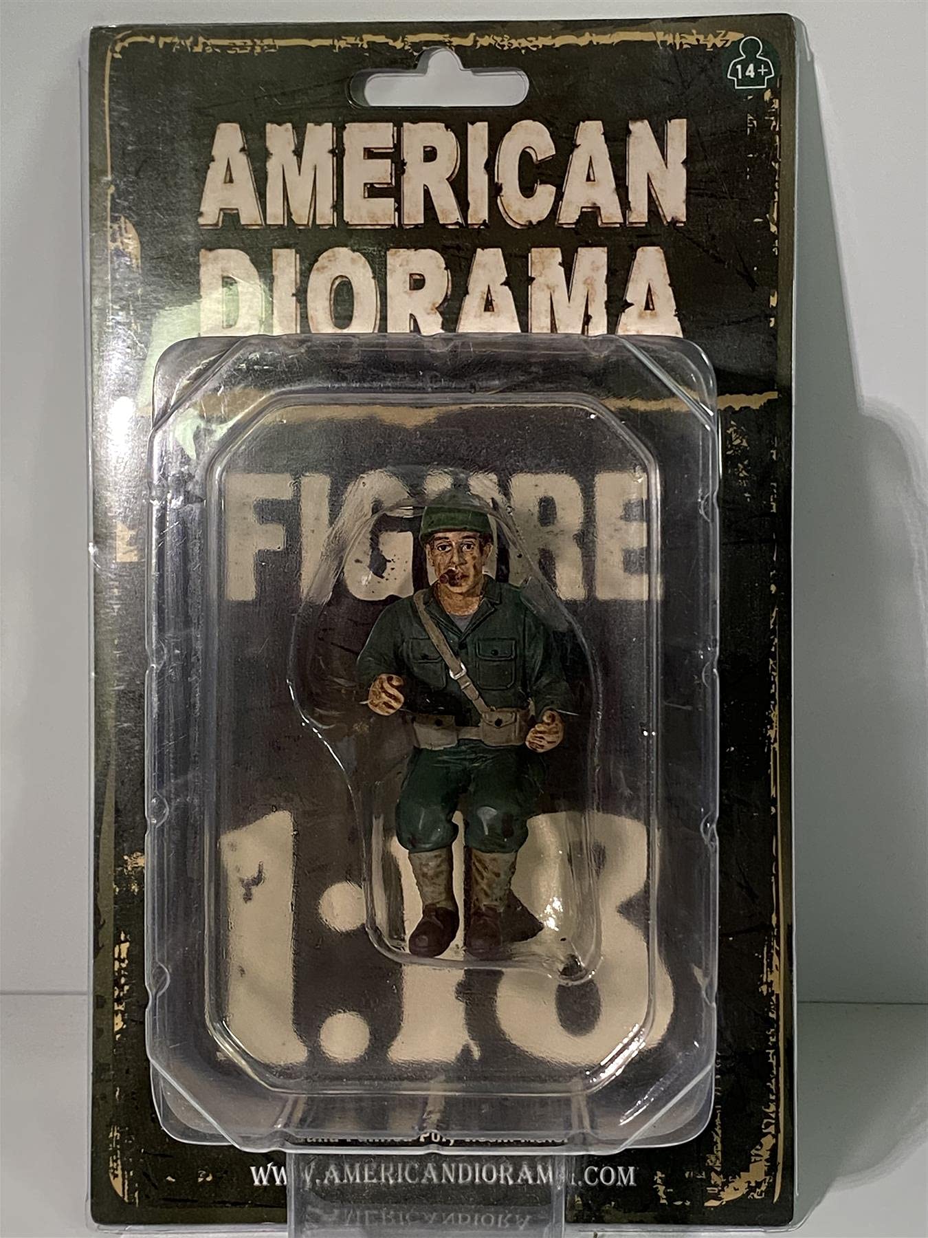 American Diorama Miniature Collector's Car 77413, Brown/Beige