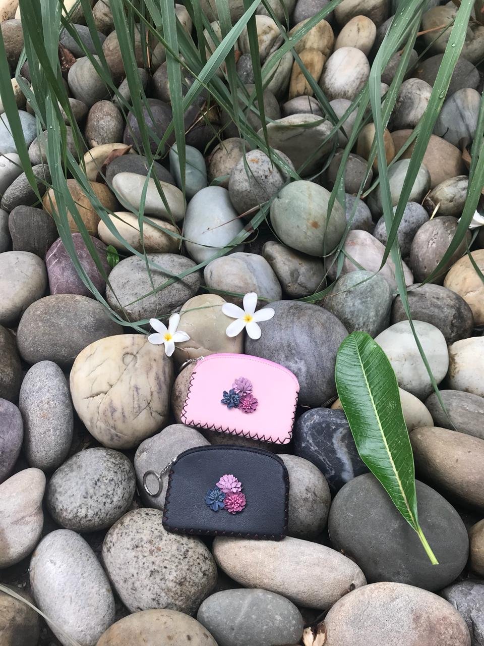 stripes light pink pu leather flower with tassel small coin purse