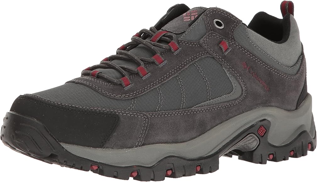 amazon columbia hiking boots