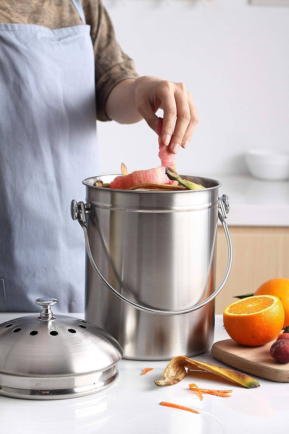Utopia Kitchen Stainless Steel Compost Bin for Kitchen Countertop - 1.3 Gallon Compost Bucket for Kitchen with Lid - Includes 1 Spare Charcoal Filter: Kitchen & Dining