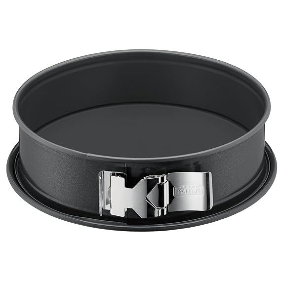 Kaiser La Forme Plus Springform mit Flachboden, Ø 28 cm, runde Backform, SafeClick-Verschluss, schnittfest, auslaufsicher, an