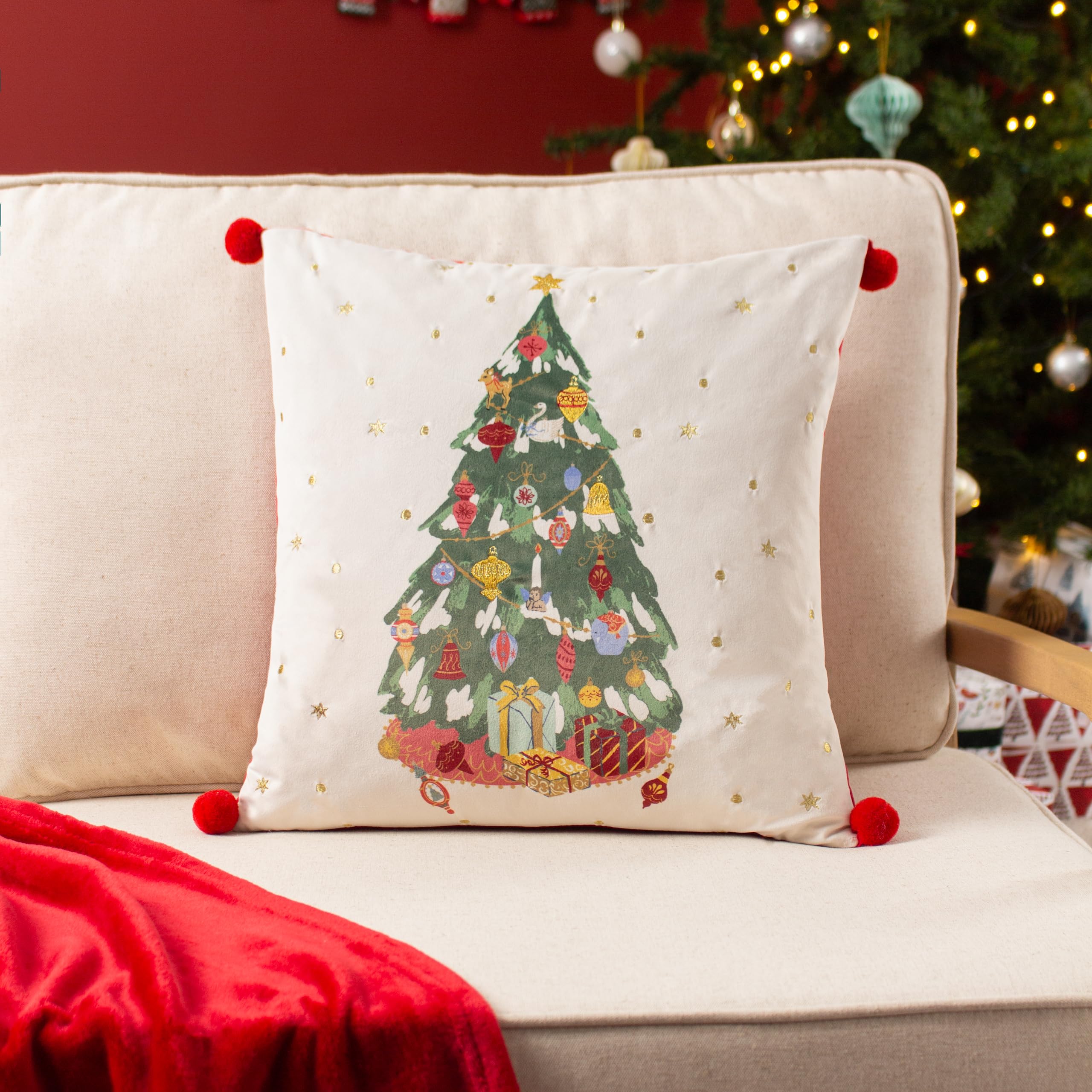 furn. Deck The Halls Tree Embroidered Cushion Cover