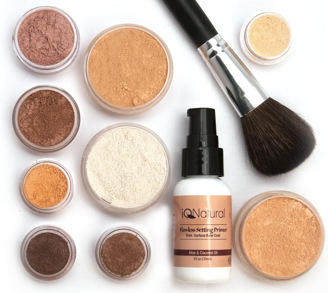 iQ Natural Mineral Makeup Starter Kit – Powder Brush, Silk Primer, Mineral Foundation, Setting Veil, Bisque Concealer, Bronzer + Eye Shadow for Flawless Bare Looking Skin, Full Set (Tan)