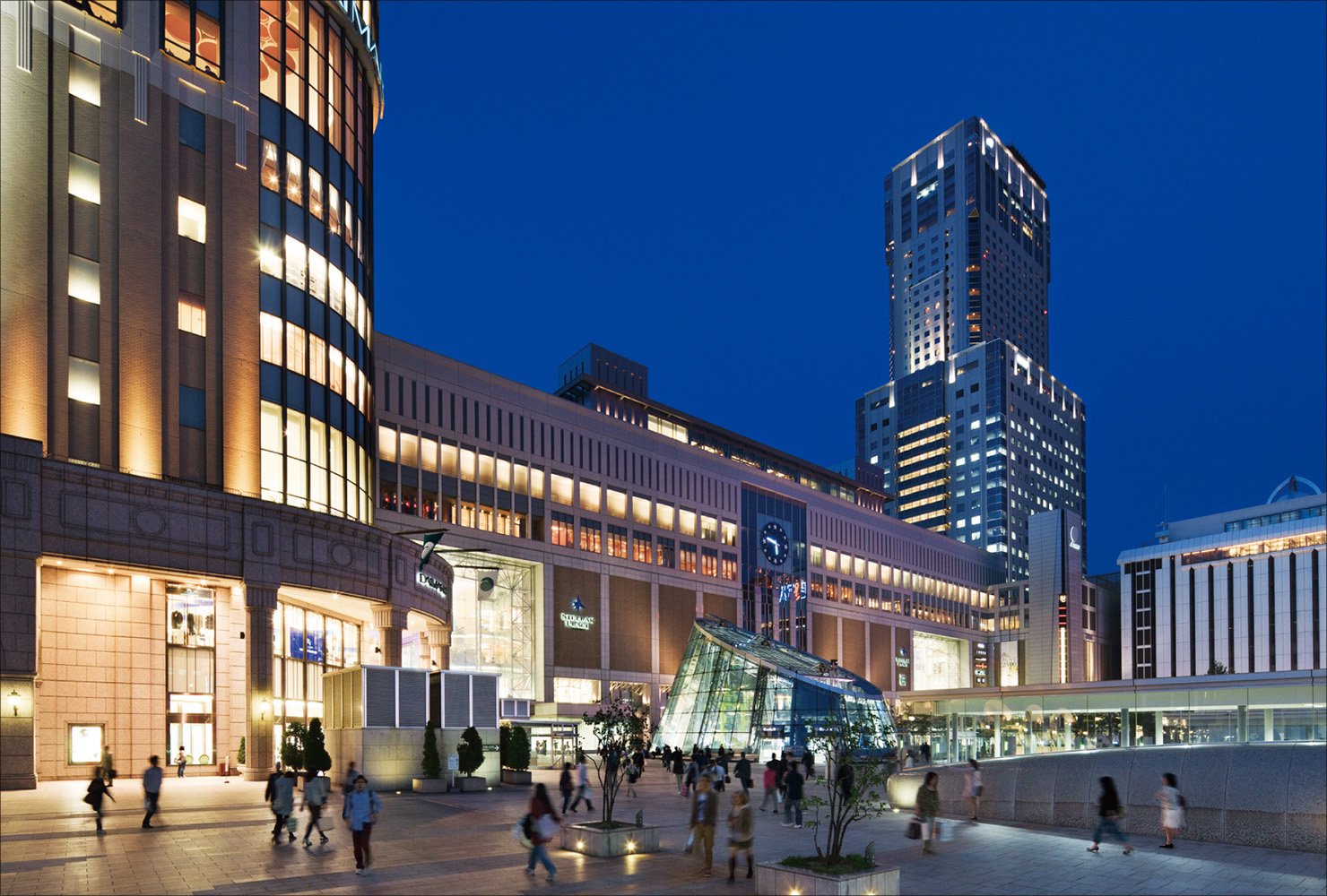 Amazon Co Jp 限定 Jrタワーと札幌駅南口広場 ポストカード3枚セット P3 062 富井 純朗 写真工房ポストカード 本 通販 Amazon