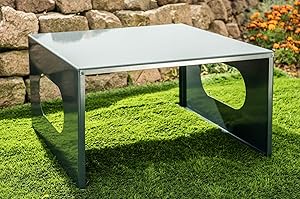 Keinen Platz mit einer Mähroboter Metall Garage verschwenden