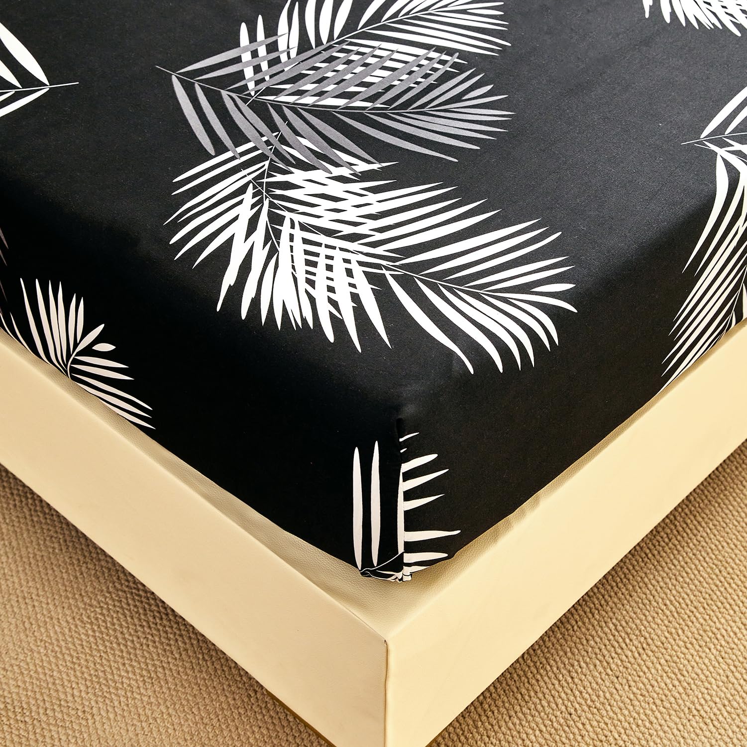 Jemiipee Single Fitted Sheet Black Tropical Leaves Pattern, 30 cm Deep Pocket, Soft Microfiber Botanical Fitted Bed Sheets