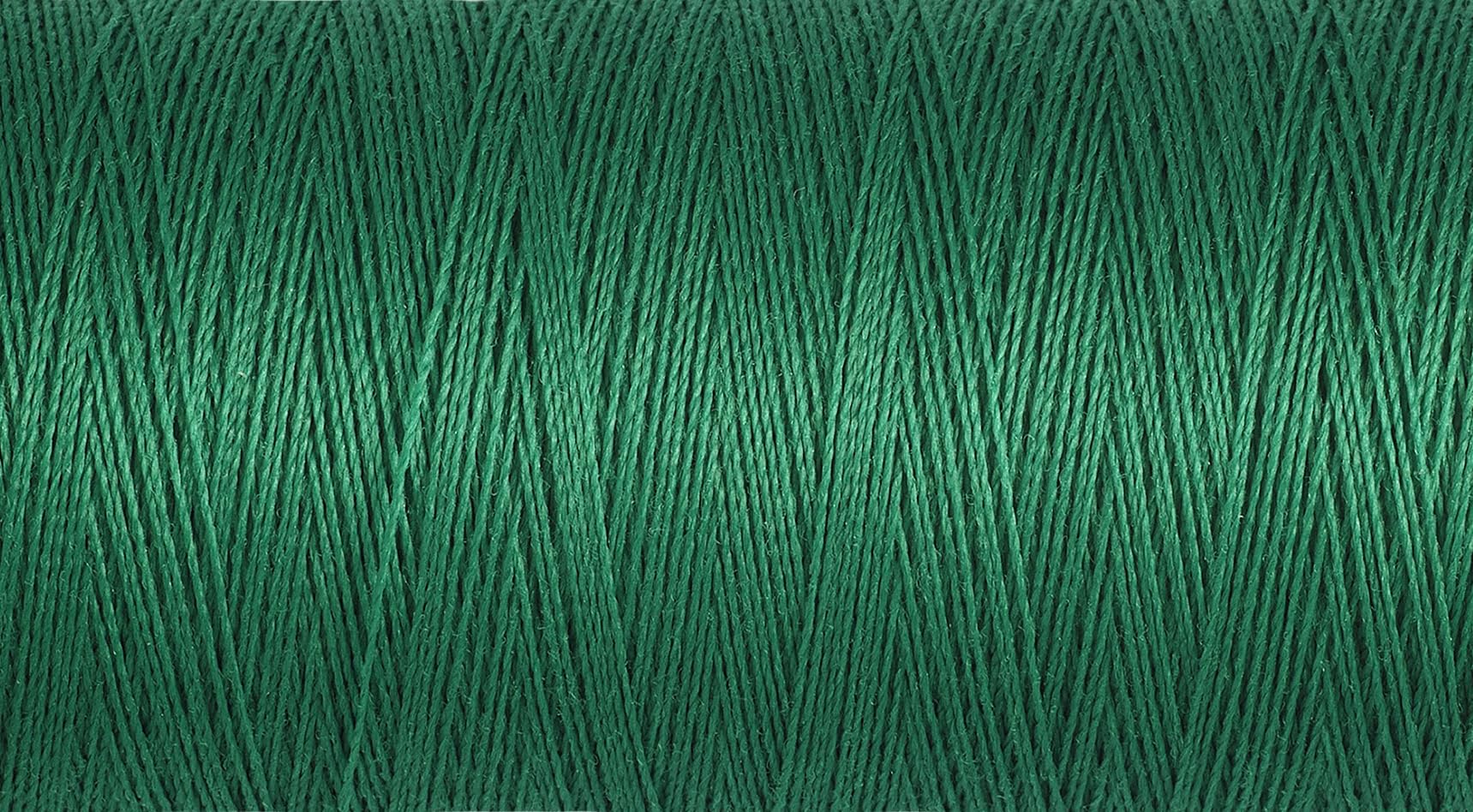 Gutermann Sew All Polyester Thread, 250 Mtr, Shamrock Green (0402), 5.5 x 2.7 x 2.7 cm — image 1