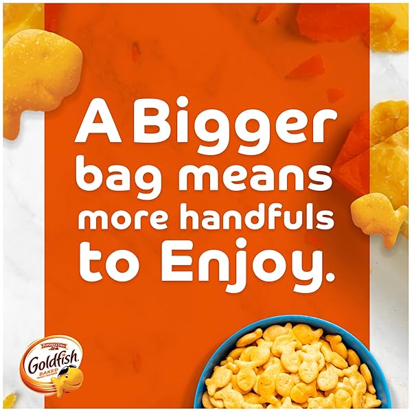 GOLDFISH CRACKERS, FLAVOR BLASTED XTRA CHEDDAR CRACKERS, FAMILY SIZE, 10 OZ BAG