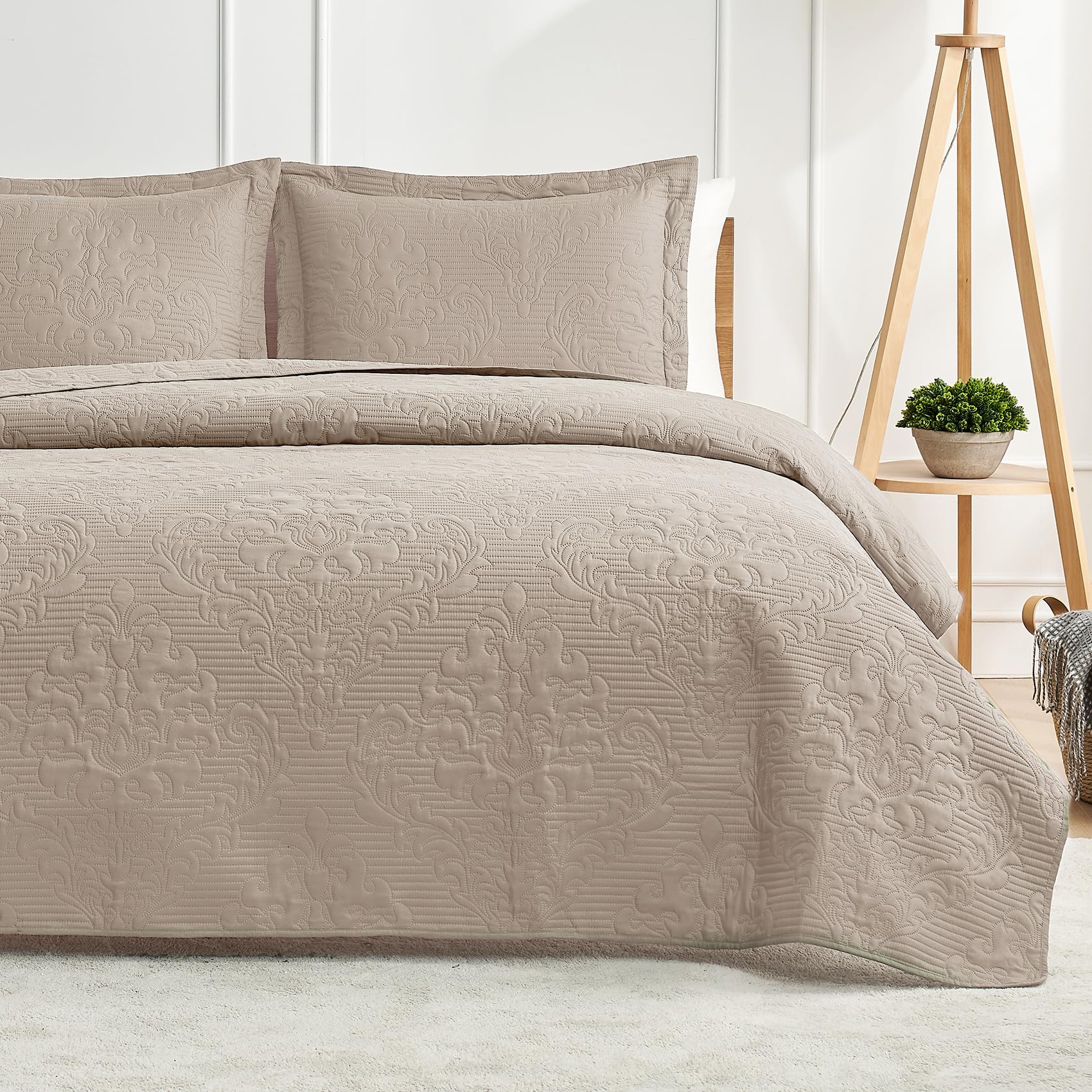 Hansleep Taupe Quilt King Size - Damask Ultrasonic All Season Bedspread King, Soft Lightweight Coverlet Bedding Set, 3 Piece (1 Quilt, 2 Pillow Shams) Image