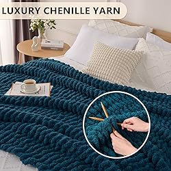 L'AGRATY Chunky Knit Throw: 60''x80'' Chenille
