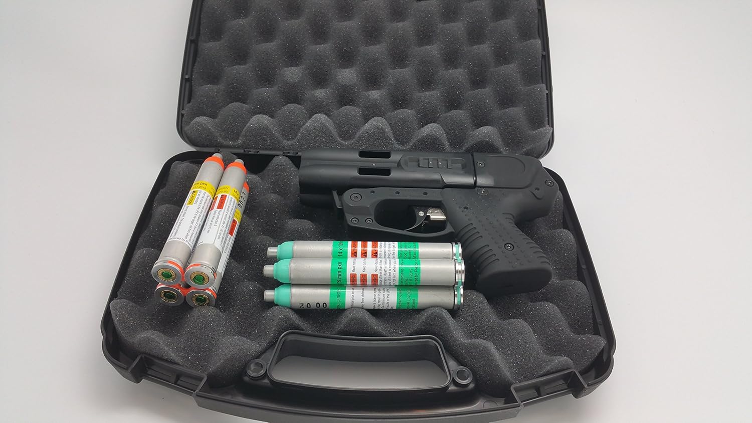 4 Shot Compact Pepper Spray Gun Bundle Sports & Outdoors