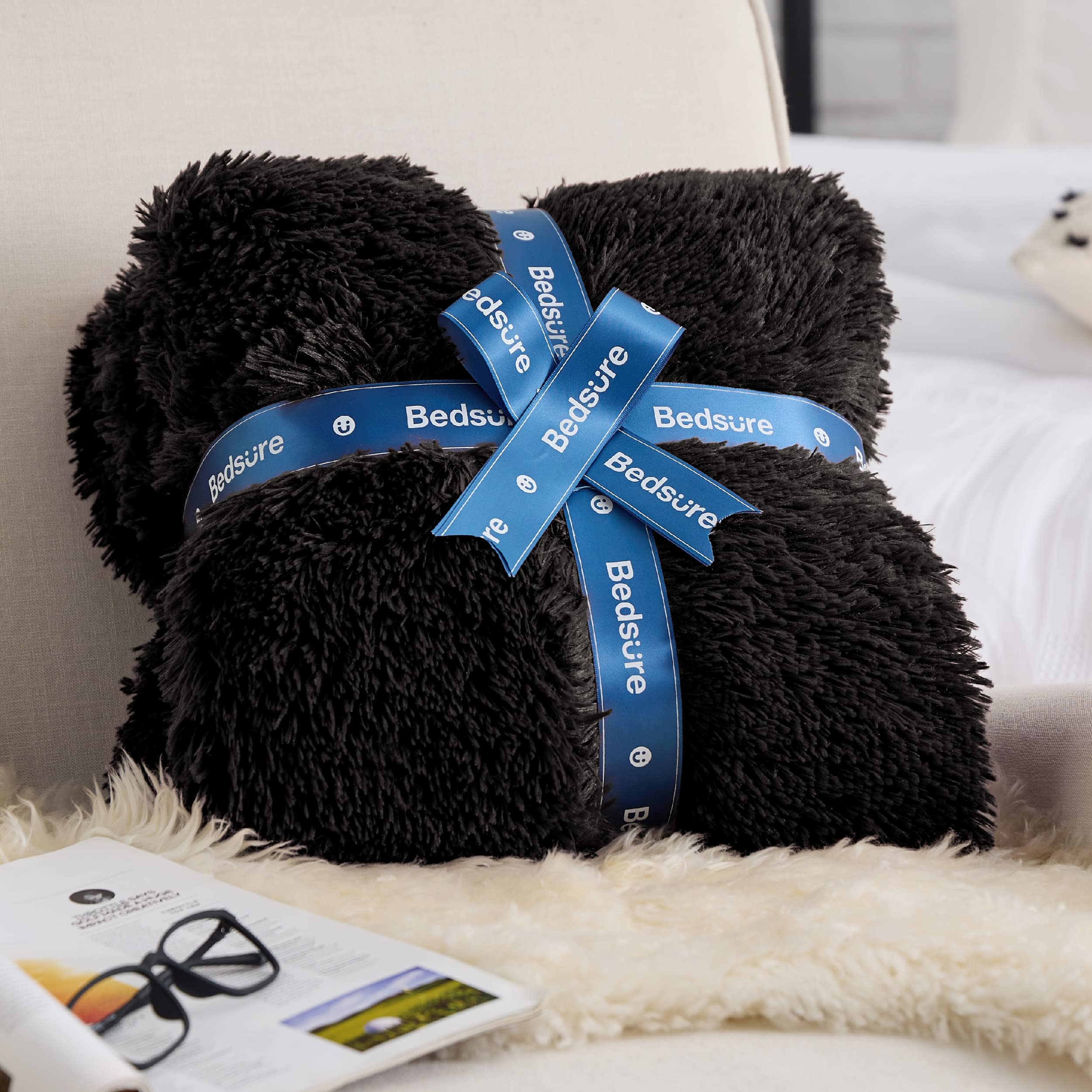 Bedsure Fuzzy Sherpa Faux Fur Twin Blanket Black Cozy Gifts for Women Men, Soft Fleece Plush Warm Minky Thick Blanket Twin Size for Bed, Couch, Room Decor Dorm Essentials Black Decor Gifts, 60x80
