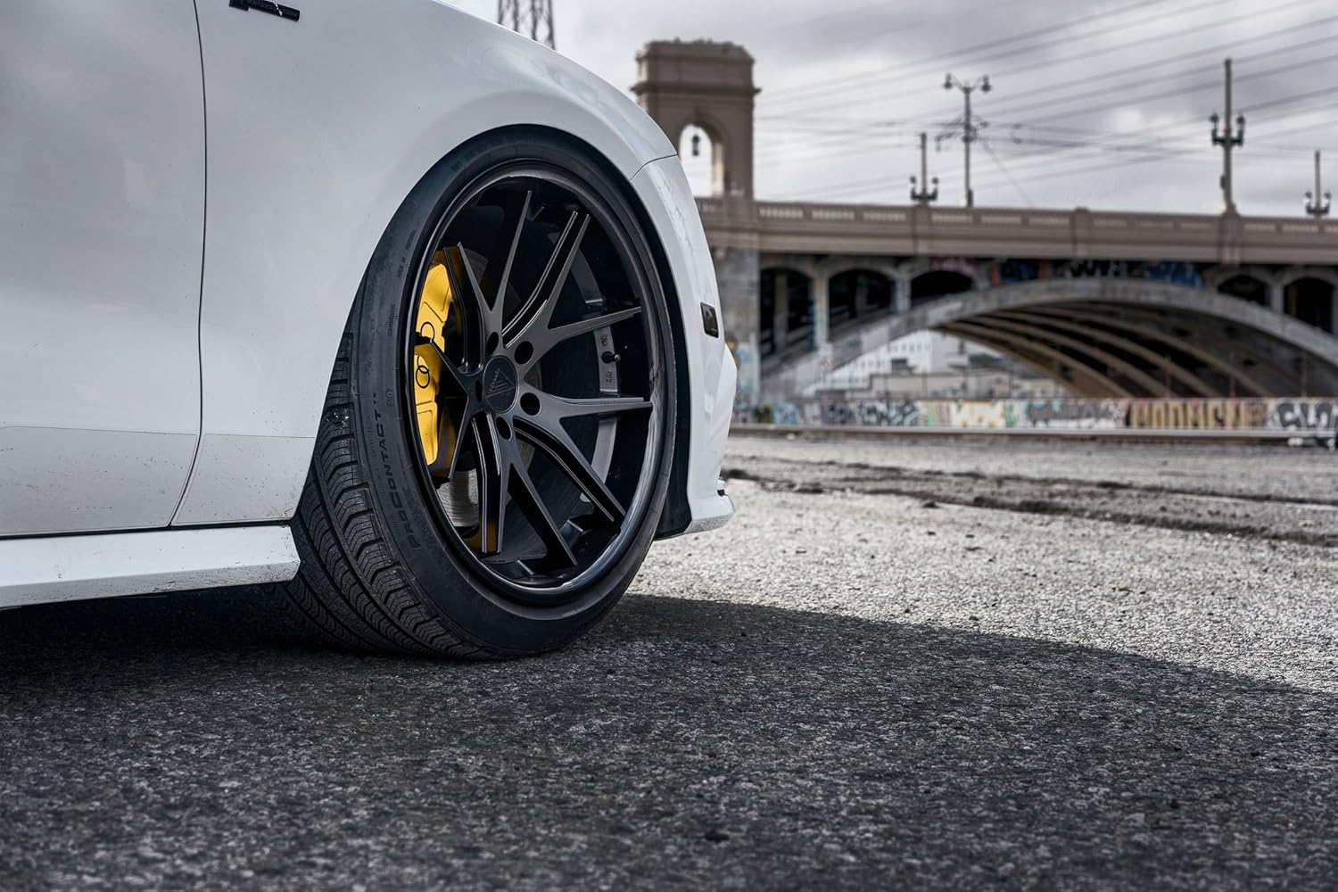 Amazoncom 22 Inch Ferrada Fr2 Matte Blackgloss Black Lip