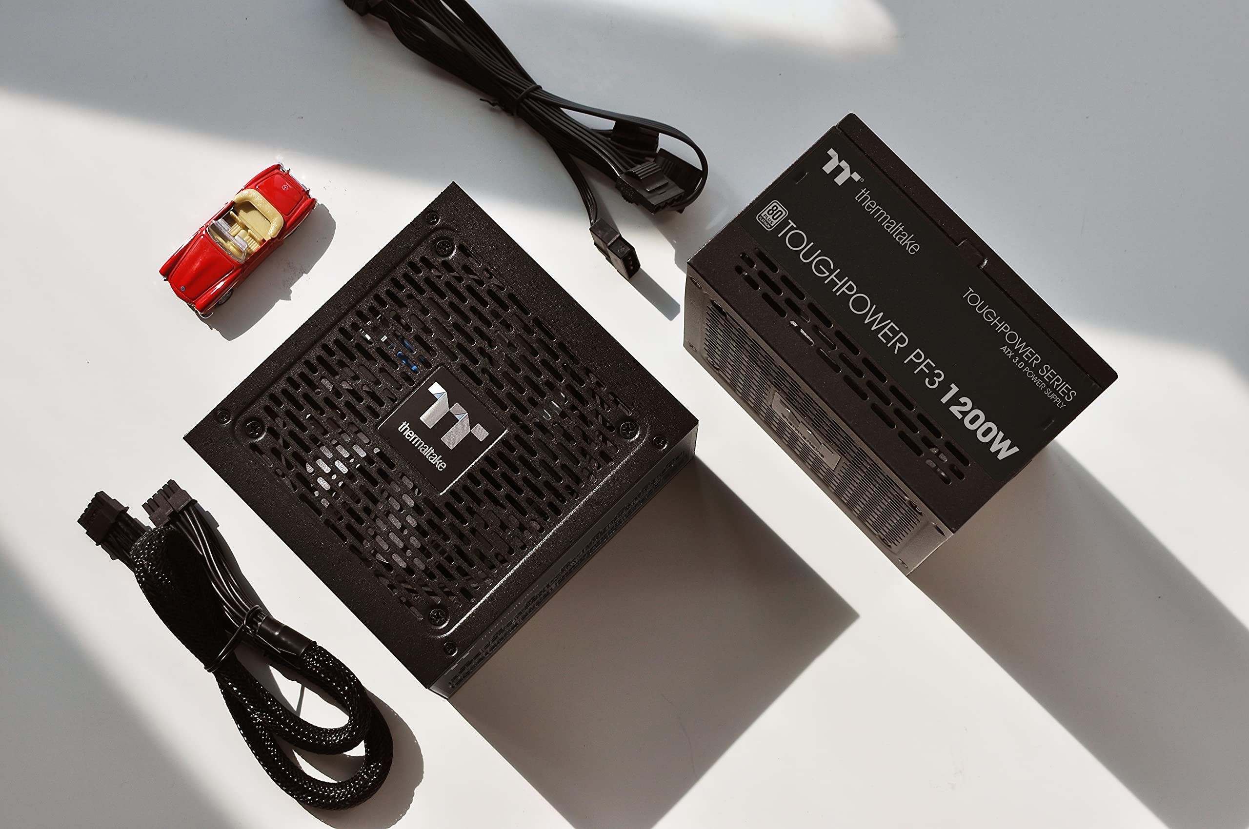 Thermaltake | Toughpower PF3 Platinum 1200W | ATX Netzteil | ATX 3.0 | PCIe Gen 5.0 | 12VHPWR | 80 Plus Platinum | sehr leise | vollmodular | 10 Jahre Garantie 5