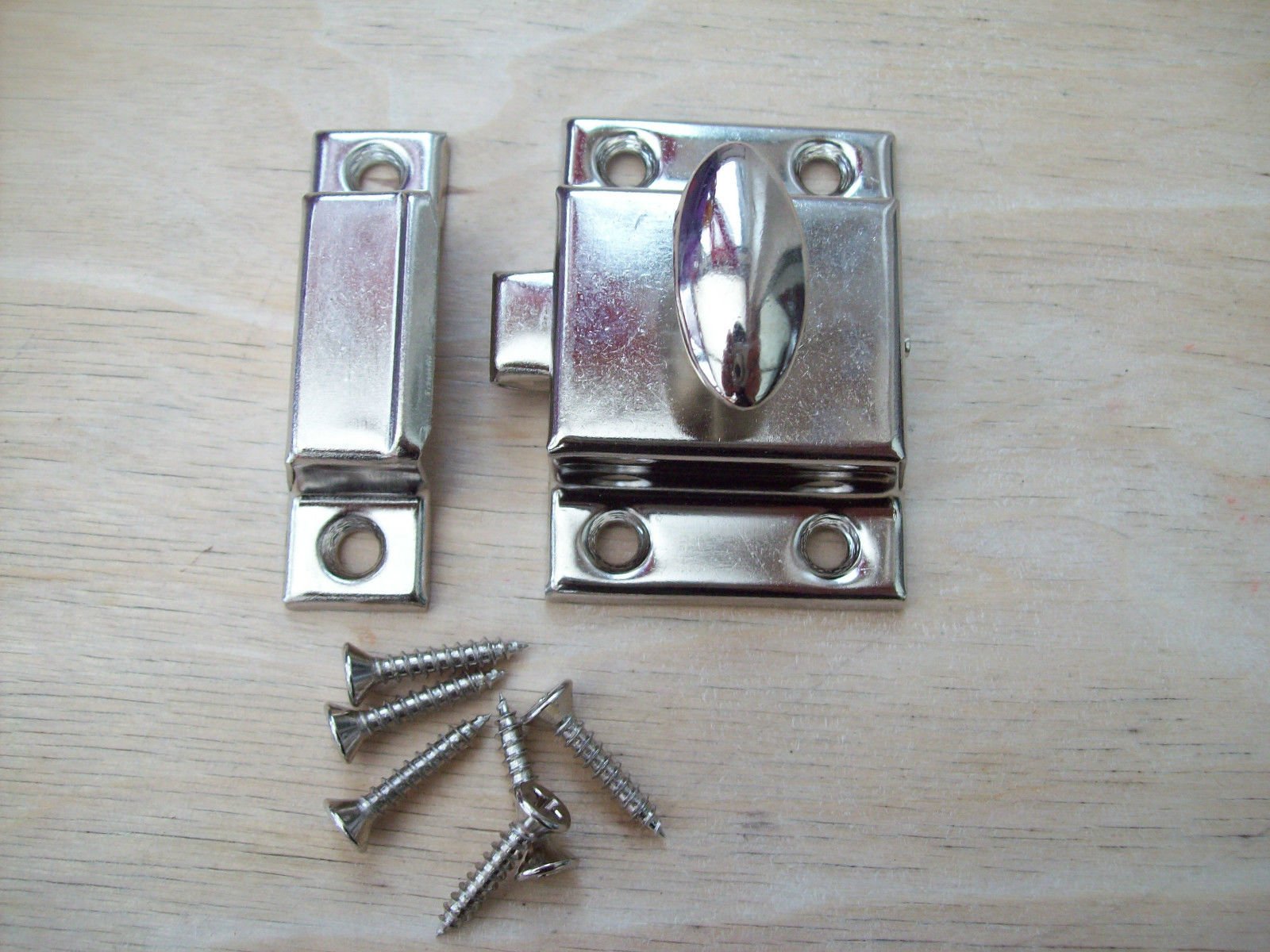 Ironmongery World Cupboard Cabinet Door Thumb Turn Thumbturn Catch Latch Lock in 3 Finishes - Chrome/Silver