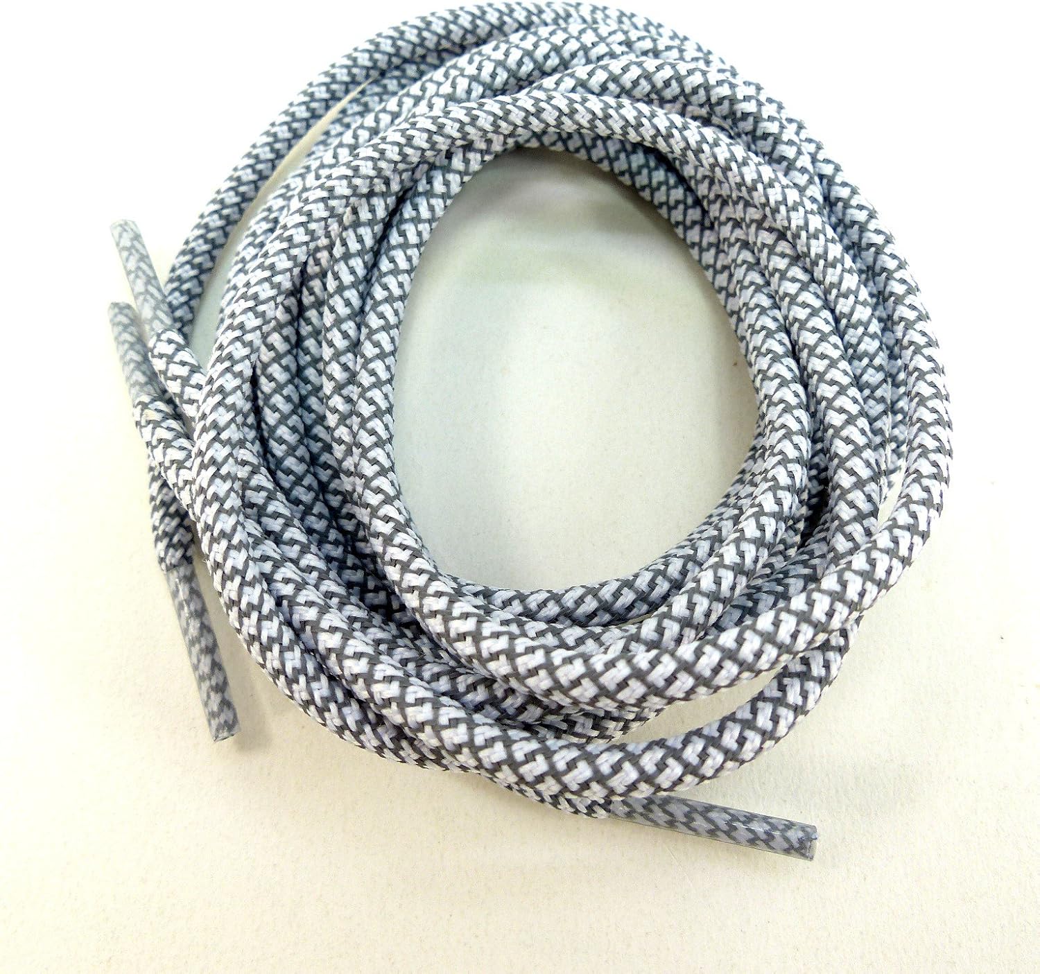 Amazon ハッピー パッチ 大人の靴ひも 靴紐 丸紐 白 ホワイト Etsr 662 スニーカーケア シューレース おしゃれ レディース メンズ 1足セット 2本入 Happy Patch ハッピー パッチ 靴ひも