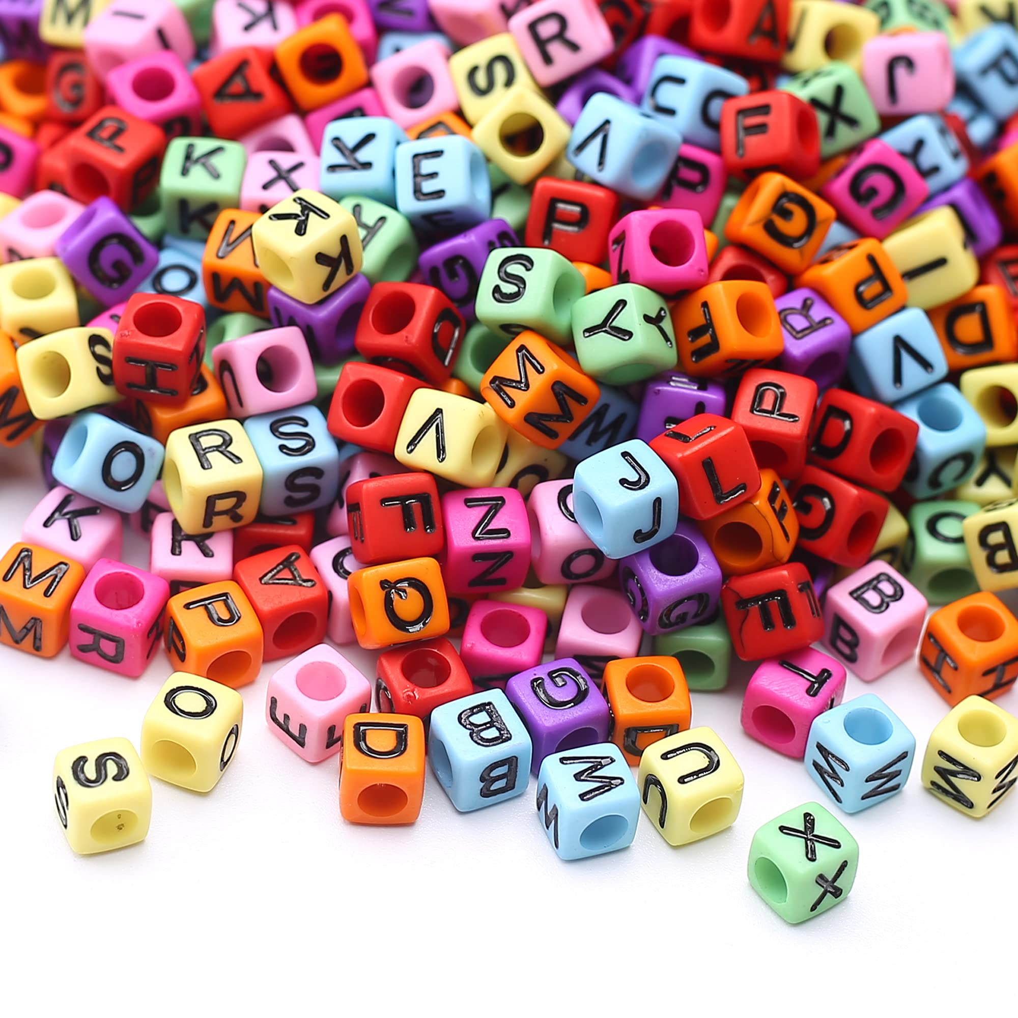 HERZWILD Letter Beads for Threading Approx. 1000 Pieces 6 x 6 mm Letter Beads Square Craft Beads Letters A-Z Beads for Jewellery Crafts (Colored Black Background)