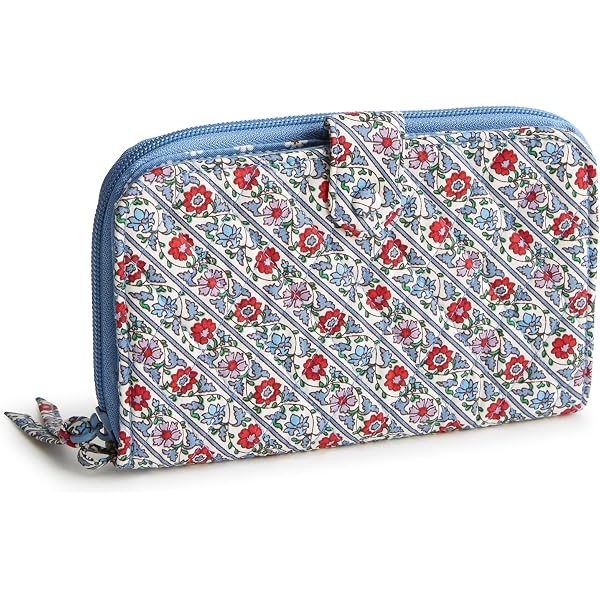 Amazon.com: Vera Bradley Women's Pineapple Toucan Party Turnlock
