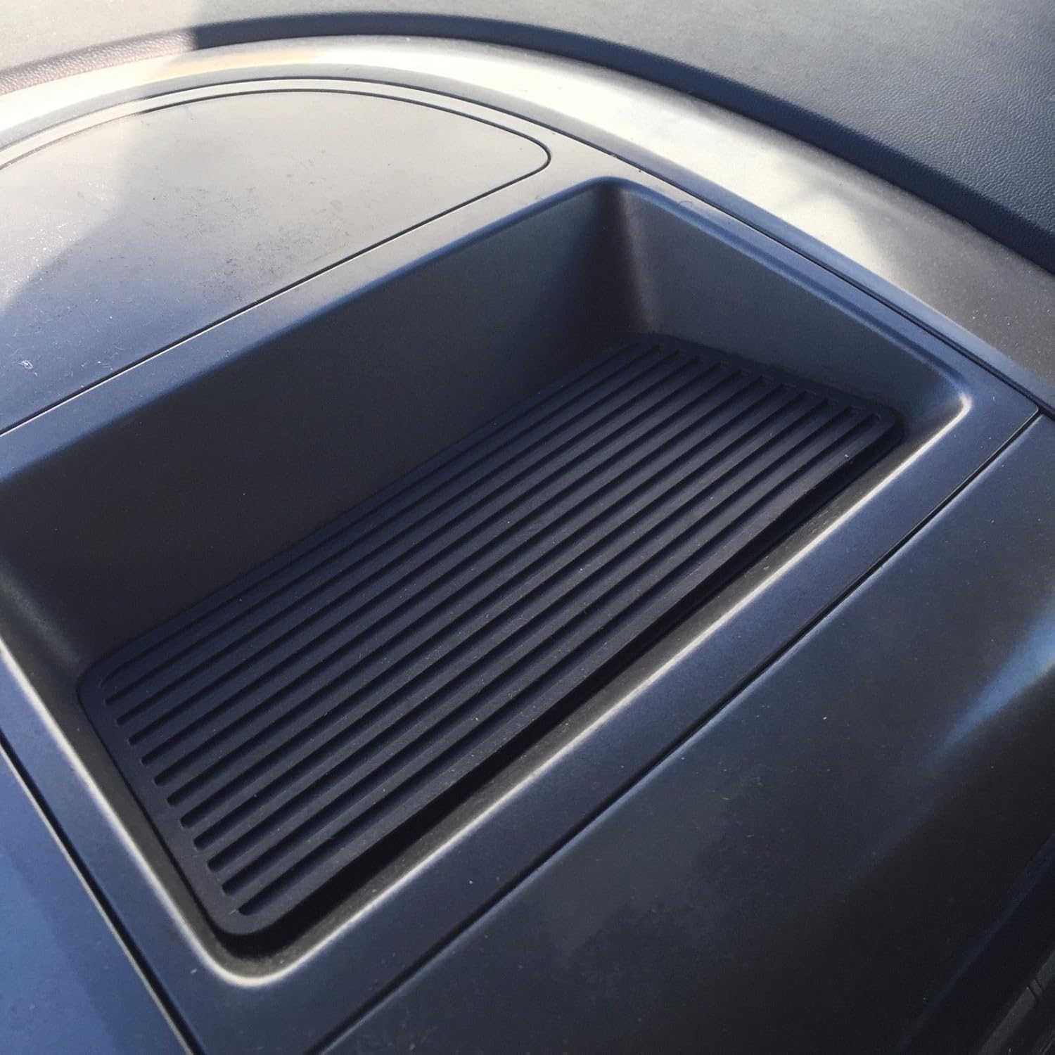 NEW OEM NISSAN 2004-2009 TITAN / 2004-2015 ARMADA CENTER DASH CONSOLE MAT