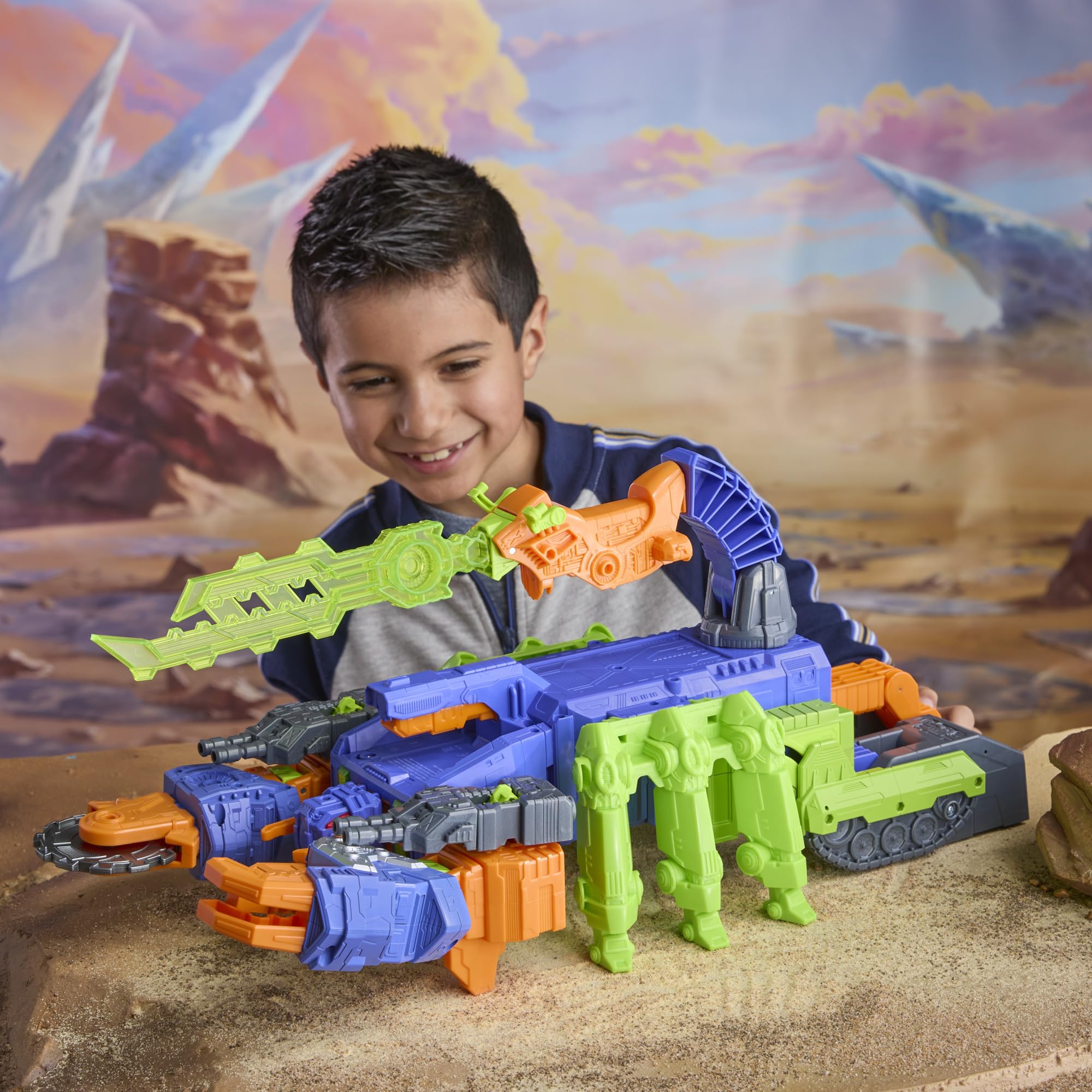 Transformers CYBERWORLD Scorponok Strike Battle Set, Converting Action Figure Playset with Lights and Sounds, Robot Toys for Boys and Girls 6 and Up