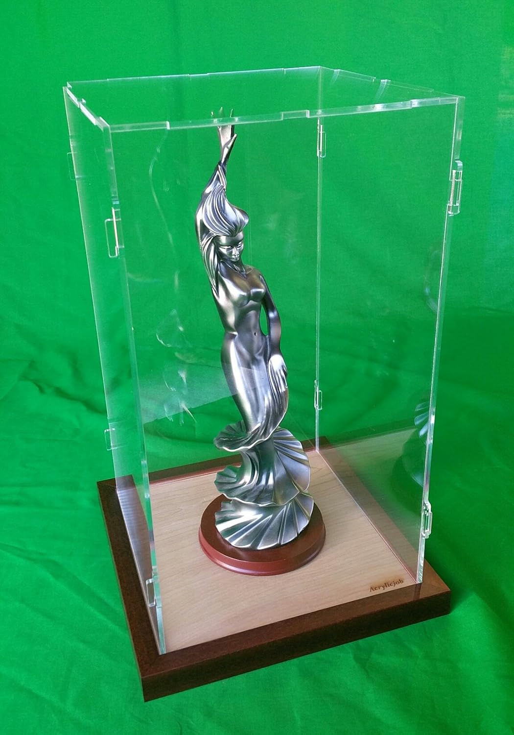 doll display case for 18 inch doll