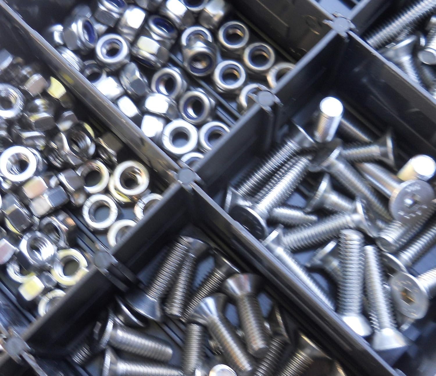 300 Assorted M6 Allen Socket Countersunk Machine Screws/Bolts, Nuts & Washers, Black - Image 3