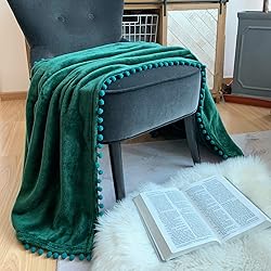 LOMAO Flannel Blanket with Pompom Fringe