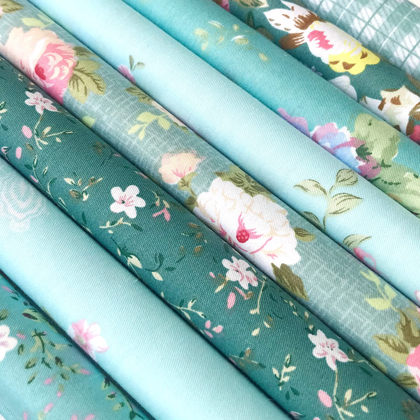 8Pcs 18x22 inch Cotton Fabric Green Floral Rose Fat Quarters Fabric Pre-Cut Quilt Squares for Patchwork Quilting and DIY Sewing Projects