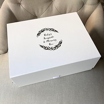 Caja de recuerdo y memoria para bebé, una hermosa caja de plata en relieve y juego