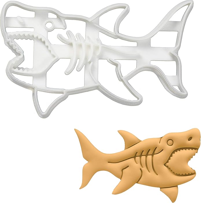 Megalodon Shark cookie cutter, 1 piece - Bakerlogy