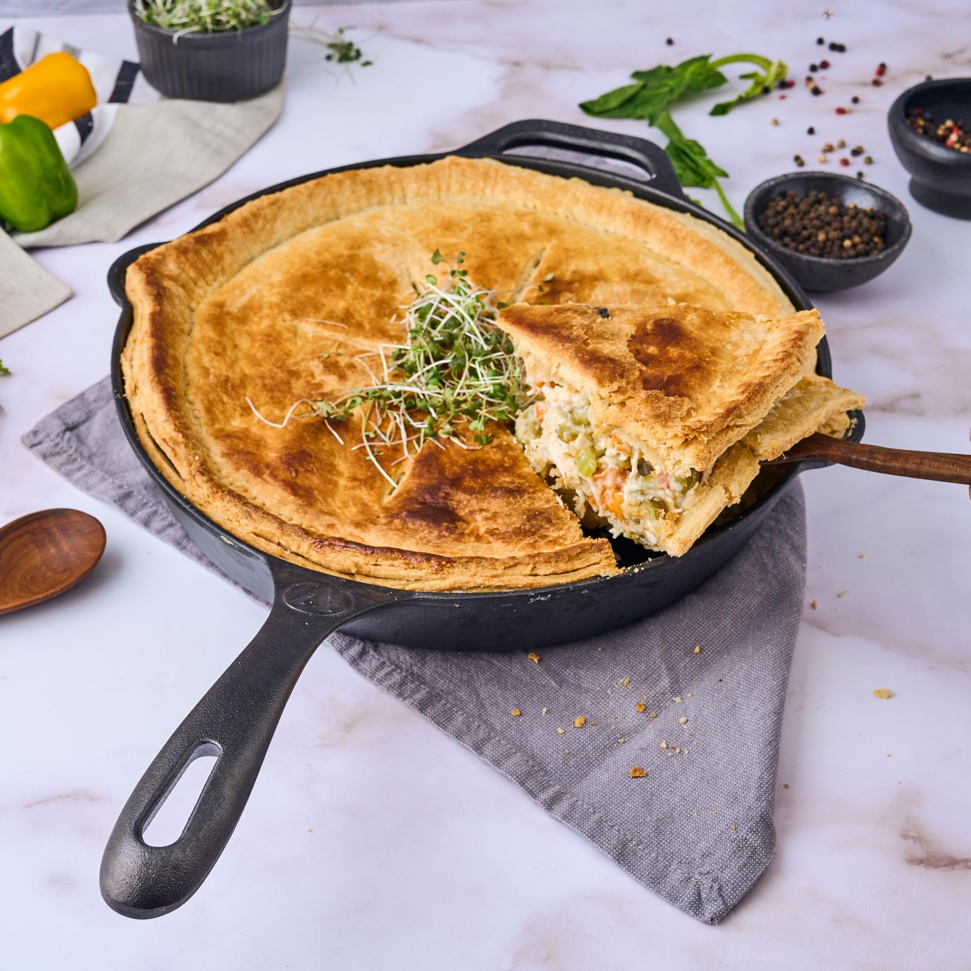 VICTORIA Bratpfanne Emaillierte Gusseisenpfanne Induction 25cm Bratpfanne Geeignet für Feuer, Grill, Backofen, Ceranfeld, Gas, Cast Iron Skillet, Toxic Free Kochgeschirr ohne PTFE oder PFOA 7