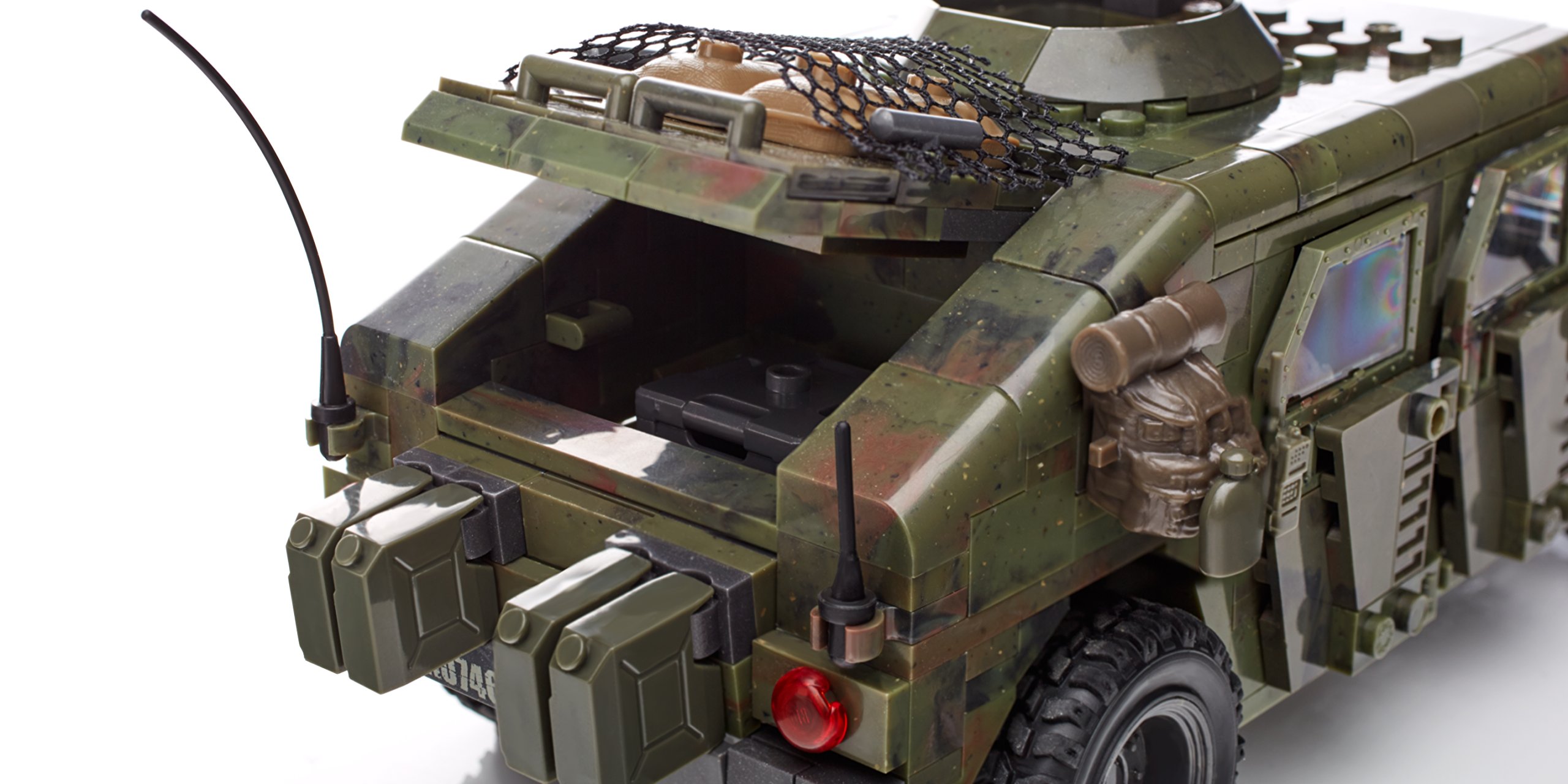 Mua Mega Bloks Call of Duty Armored Vehicle Charge Construction Set ...