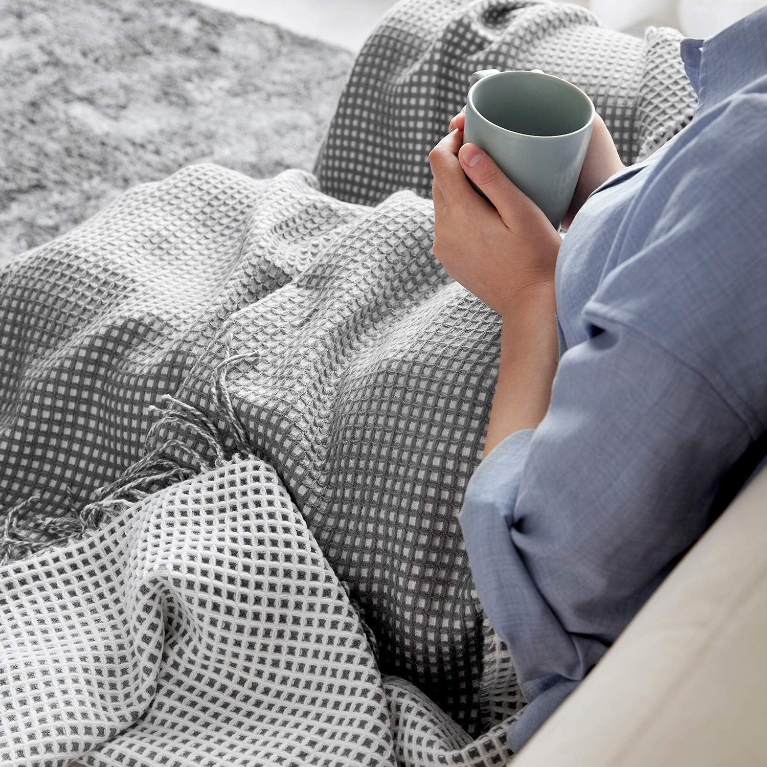Hansleep Knitted Throw Blanket Ultra Soft Fuzzy Waffle Throw Blanket with Decorative Tassel for Couch Sofa Bed Crib Stroller, 50 x 60 Inches (Grey & White): Home & Kitchen