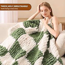 L'AGRATY Chunky Knit Blanket