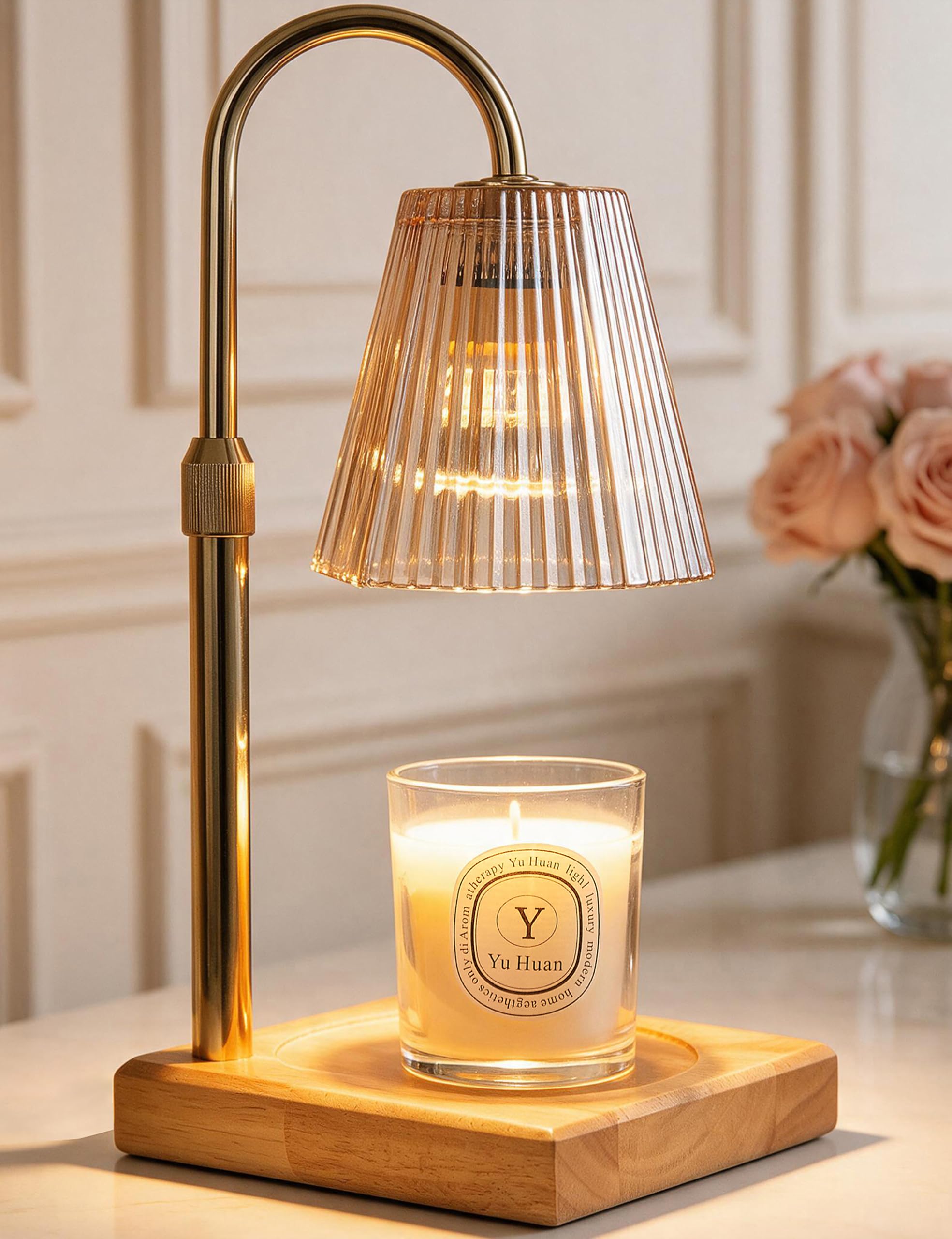 Luxurious gold and wood design