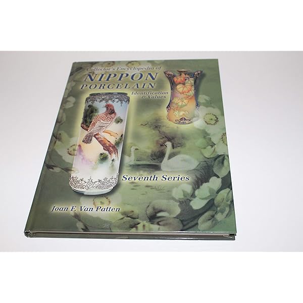 書 PORCELAINES DE NYON Amazon.co.jp: Helvetica, porcelaine de Nyon : 本