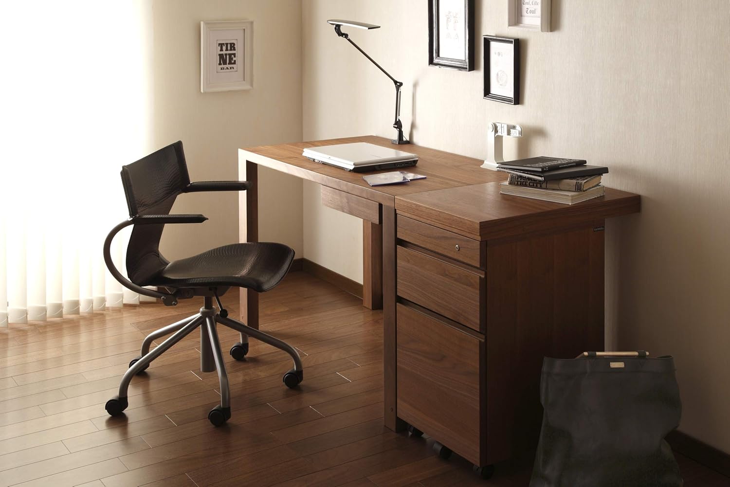 カリモク家具の学習机の人気おすすめランキング15選 兄弟で使えるタイプも セレクト Gooランキング