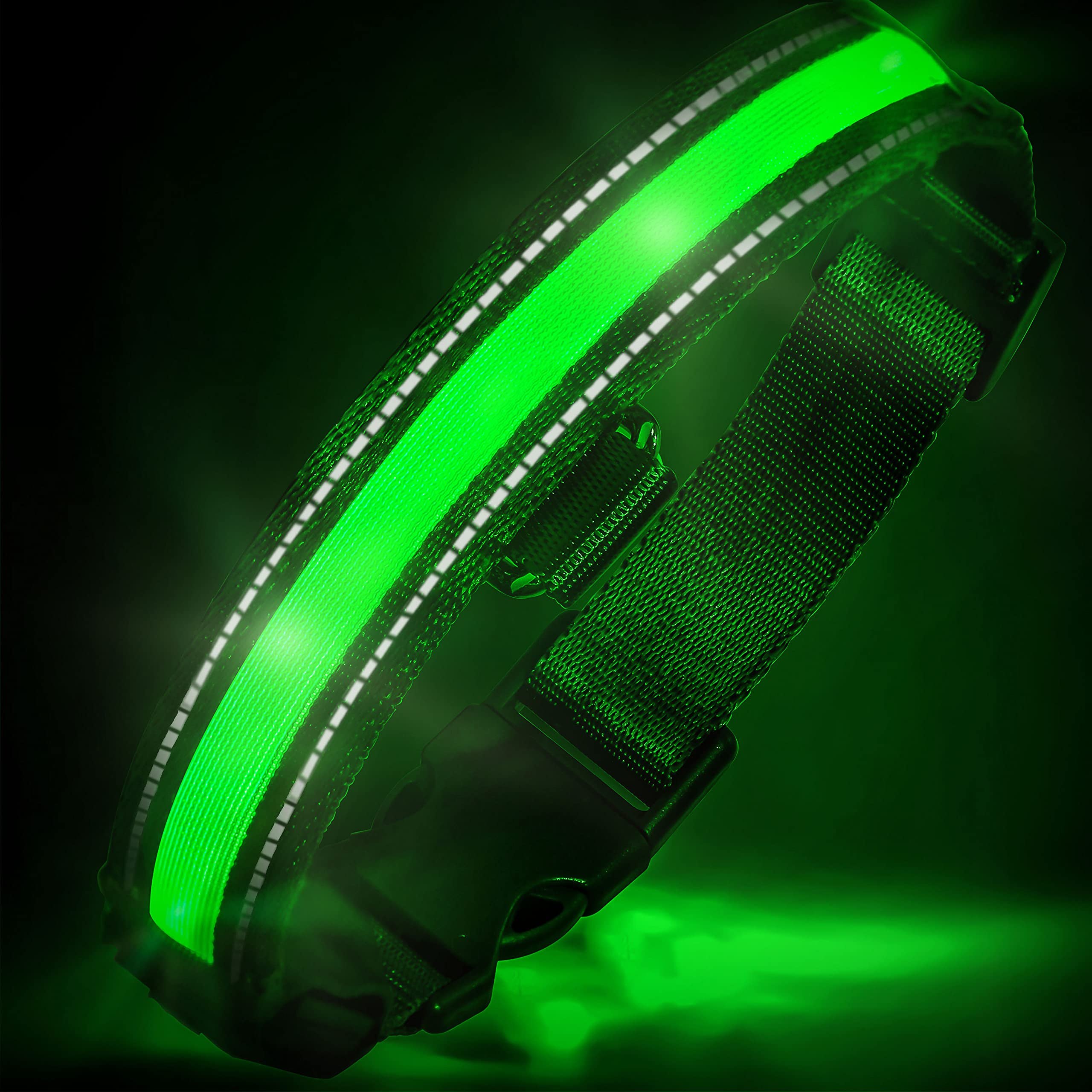 EVERSUNN LED Dog Collar USB Rechargeable Light up Dog Collar with Reflective and Adjustable Waterproof Flashing Light Glowing Dog Collars Medium