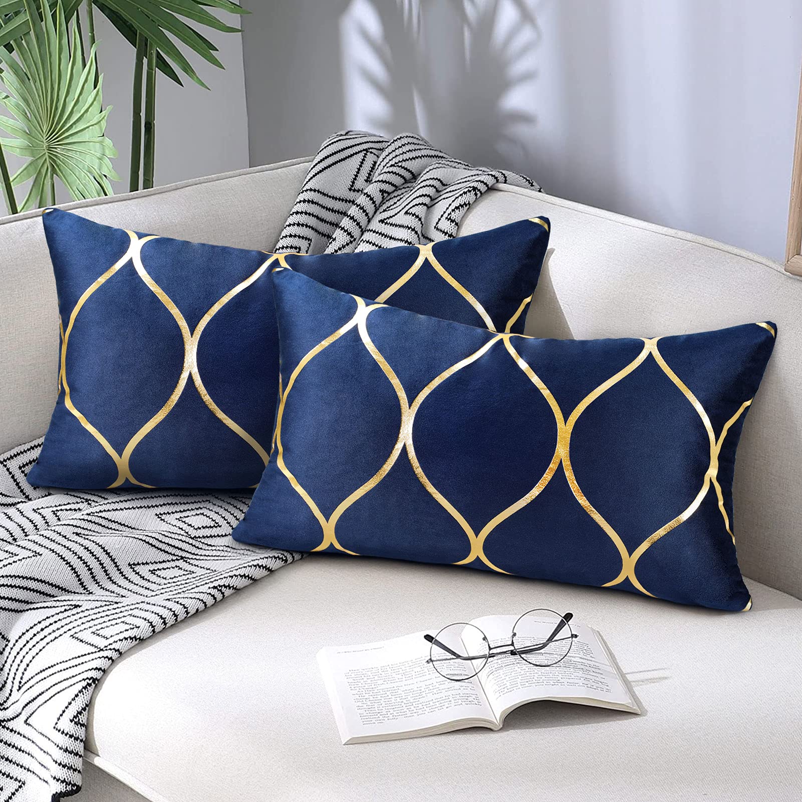 Hanrunsi Velvet Cushion Covers Navy Blue 30 x 50 Decorative Pillows for Sofa Soft 12 x 20 inch Rectanglar Dark Blue Throw Pillow Covers 2 Pack