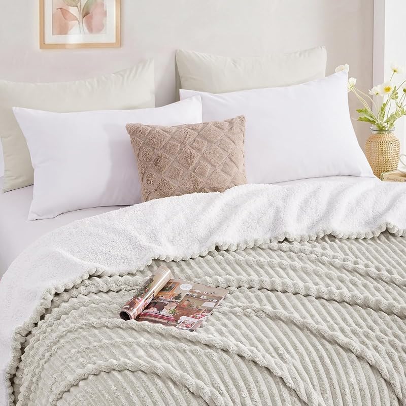 Manta Cama Invierno para Cama 180/200, Sherpa Franela Reversible Polar con Cordón para Sofá, Borreguito Gruesa, Suave, Caliente, Sillón, Transpirable para Invierno (Beige, 220 x 240 cm)