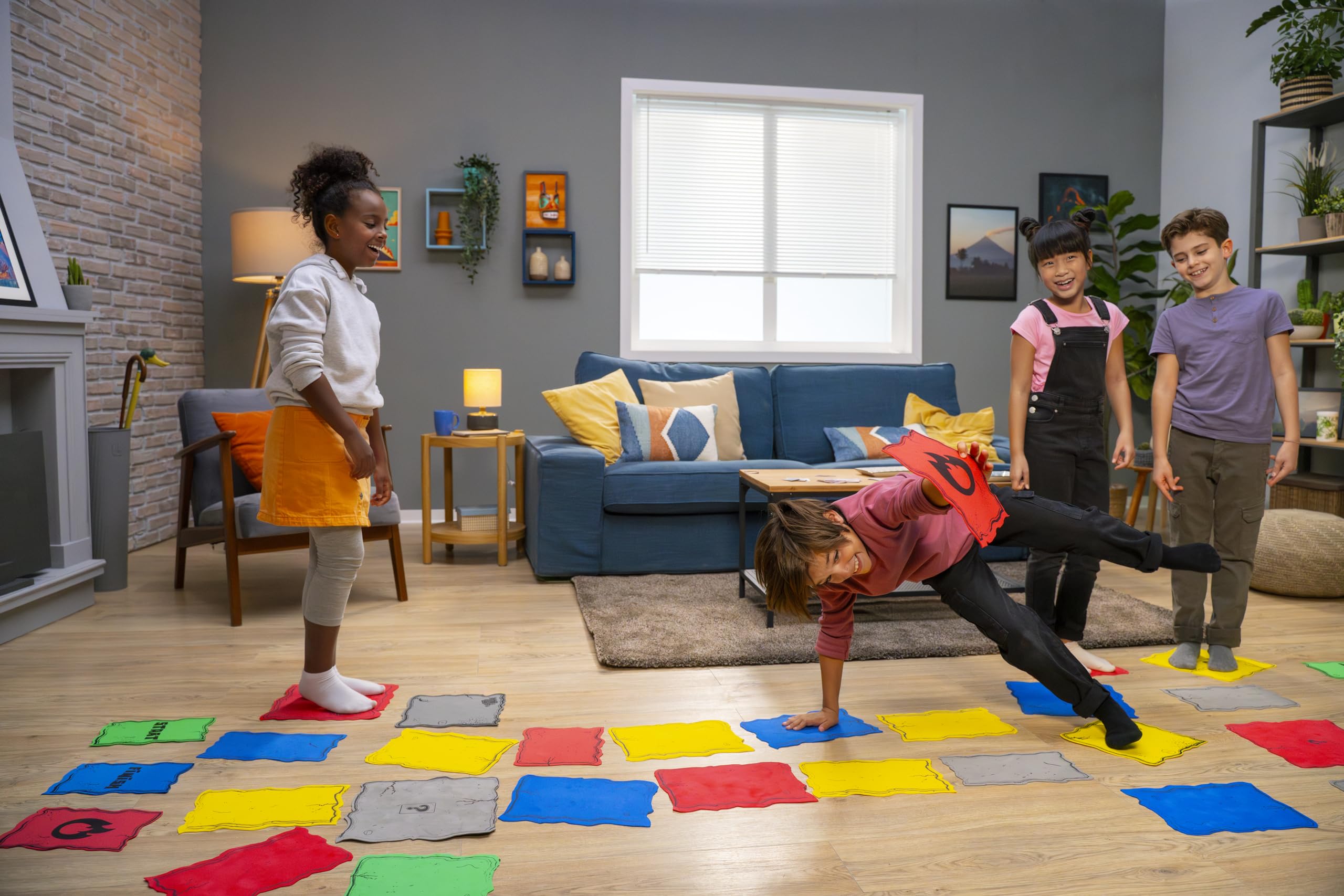 Goliath - Der Boden ist Lava, Spiel voller Bewegung für Drinnen und Draußen ab 5 Jahren, Für die Ganze Familie, Gesellschaftsspiel für 2 bis 6 Spieler