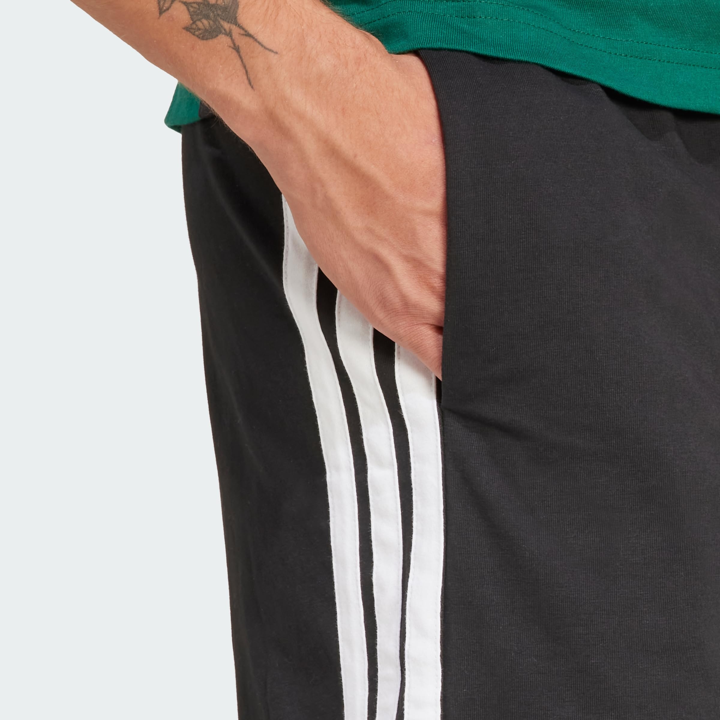 adidas Men's Essential Three Stripes Single Jersey Short 7IN, Black/White, L 3