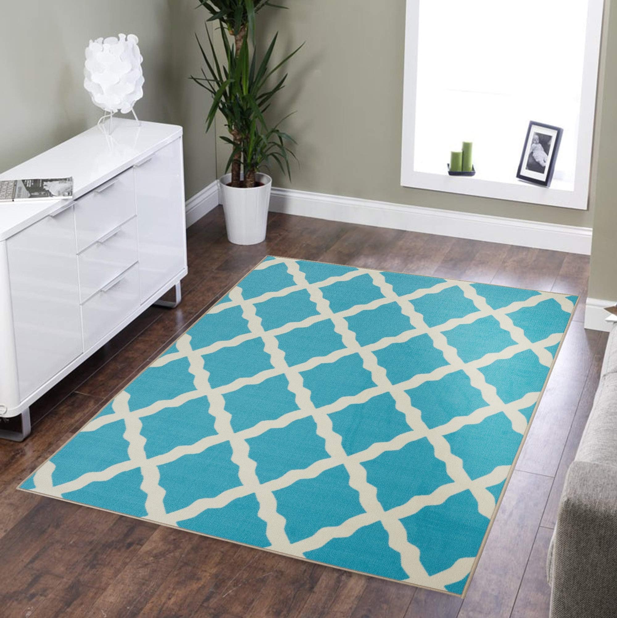 Sweethome Stores Clifton Collection Blue Moroccan Trellis Design 5' X 6'6" Area Rug