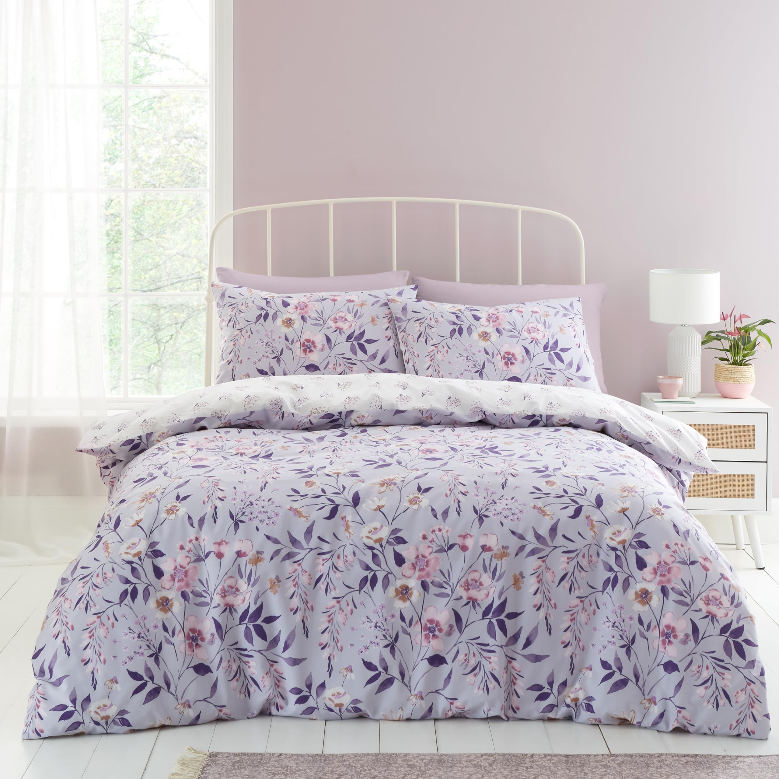 Catherine Lansfield Isadora Floral Reversible King Duvet Cover Set with Pillowcases Lilac